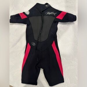 Rip curl Kids/ Girls back zip wetsuit, girls size 8